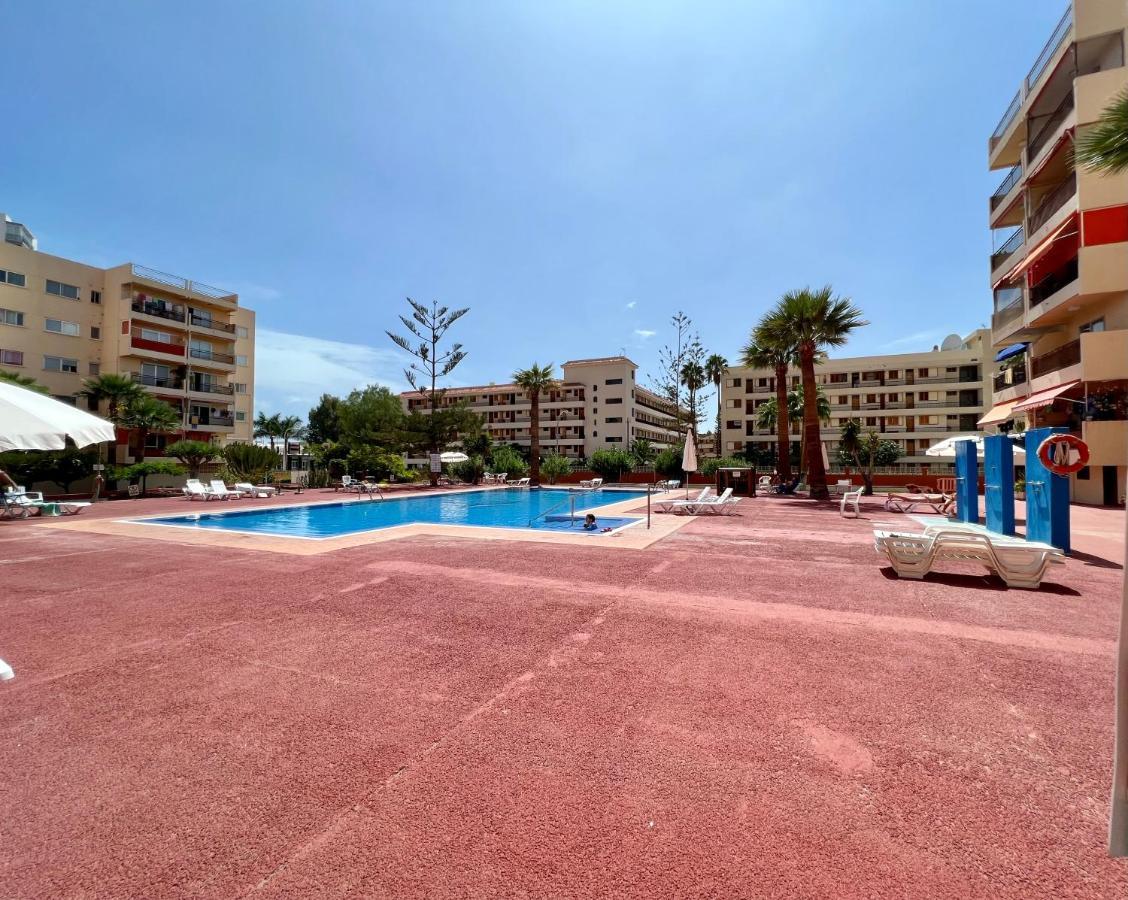 Apartment Crissol Los Cristianos  Bagian luar foto